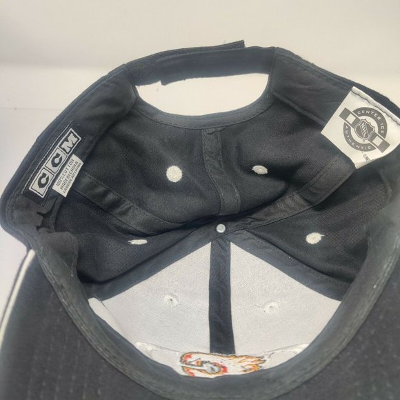 NHL Calgary Flames Black Hat Cap Baseball Men's Strapback - Picture 7 of 9